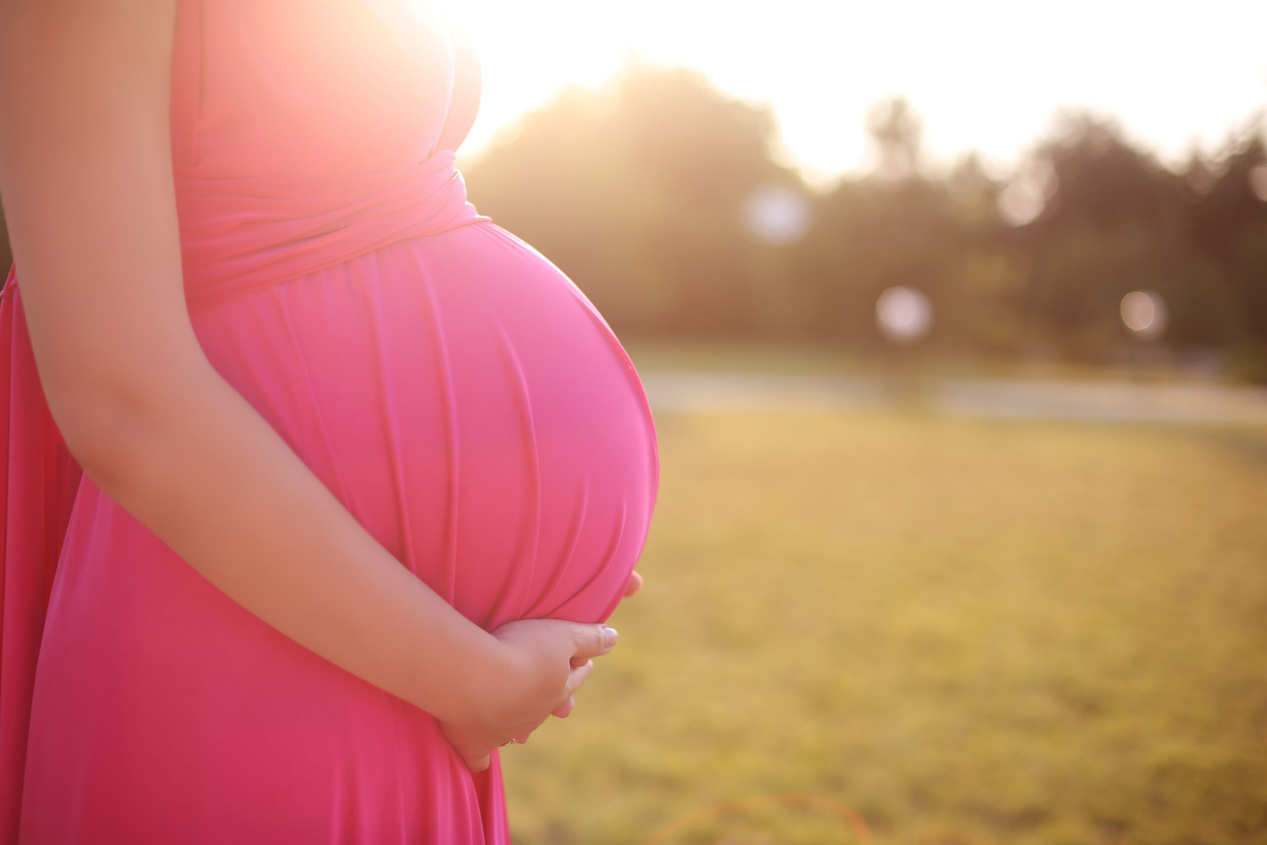Heat Exposure Linked with Poor Outcomes for Pregnant People